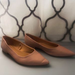 flat shoes